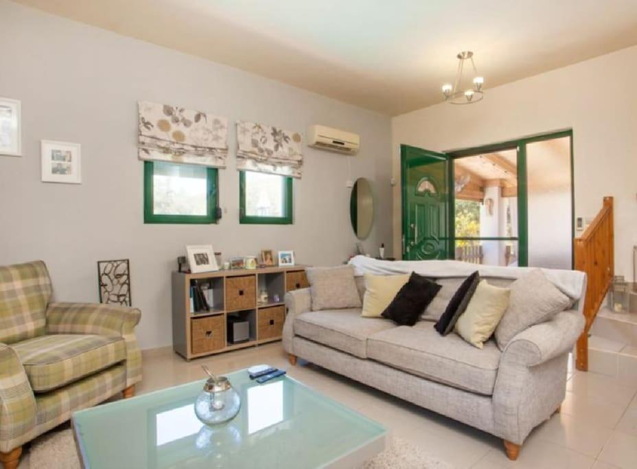 Villa Lea Vlicha  Bagian luar foto